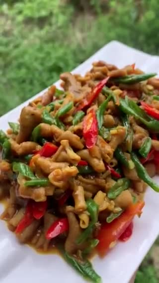 Foto langkah ke 5 dari resep Tumis Usus Pedas Kacang Panjang.