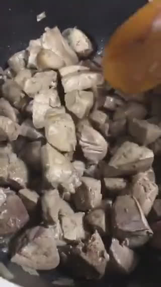 صورة لخطوة 1 من وصفة 61 كبدة العيد بطريقة أمي❣️