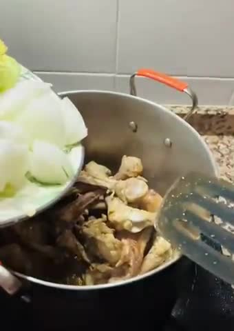Foto del paso 5 de la receta: Ramen de pollo 🐣 🍜