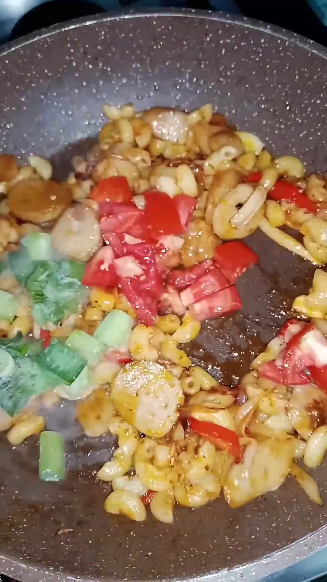 Foto langkah ke 4 dari resep Macaroni Tumis Oriental.