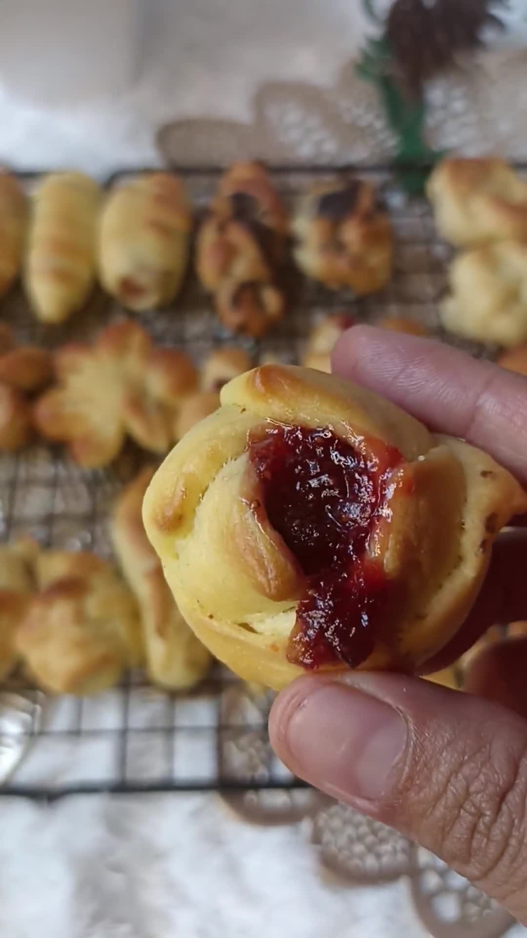 Foto langkah ke 14 dari resep Roti Unyil Karakter #130.
