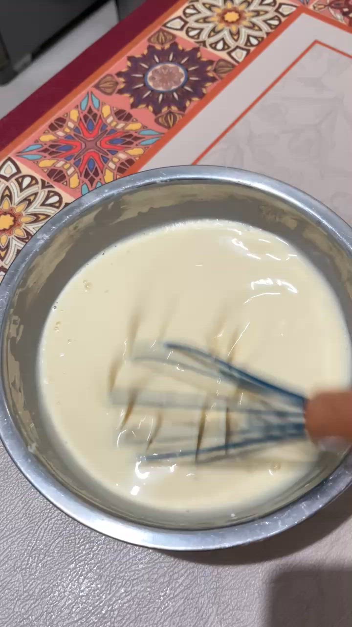 Foto langkah ke 3 dari resep Soft Crepes.