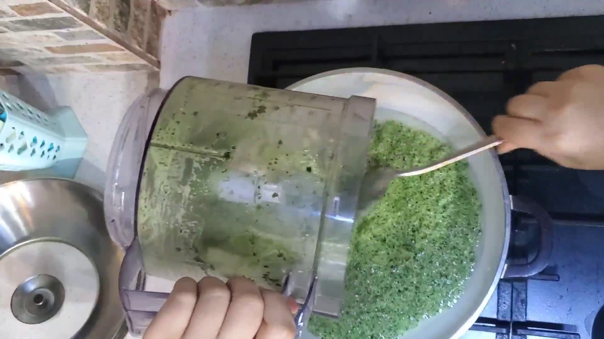 عکس مرحله 1 از دستور کوکوسبزی پلو