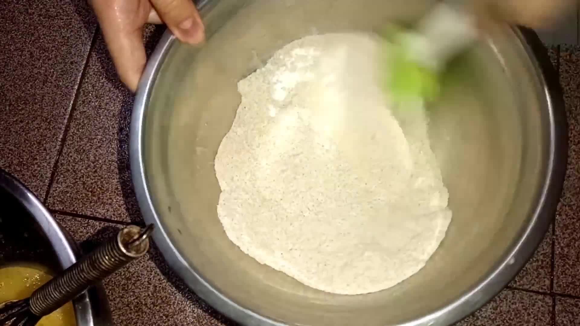 Foto del paso 2 de la receta: Tarta integral de dulce de leche y coco