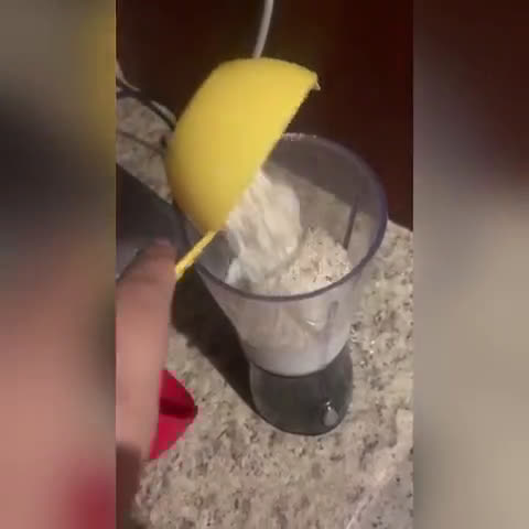 Foto del paso 2 de la receta: Batido de avena, fresas🍓 y banana🍌
