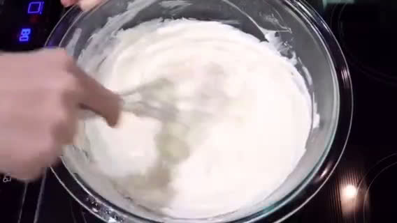 Hình bước làm 2 của món Bánh kem phomai đơn giản (Basic cheesecake)