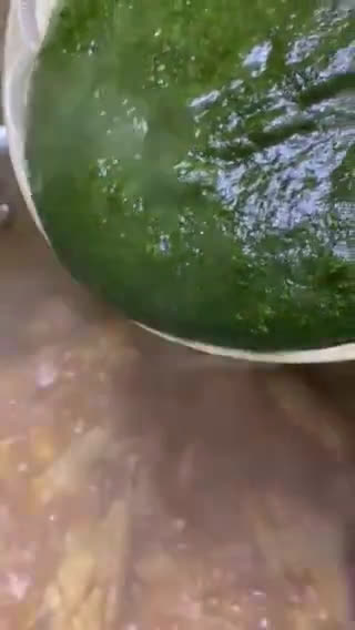صورة لخطوة 5 من وصفة ملوخيه يمنيه مع الطماطم لذيذه جدا مع سر الوصفه 👌🇾🇪