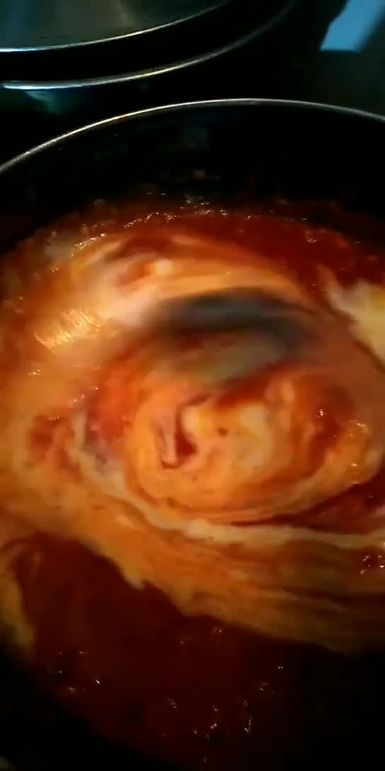 चीज़ी बेक्ड पिंक पास्ता (Cheesy baked pink pasta recipe in Hindi) रेसिपी चरण 7 फोटो