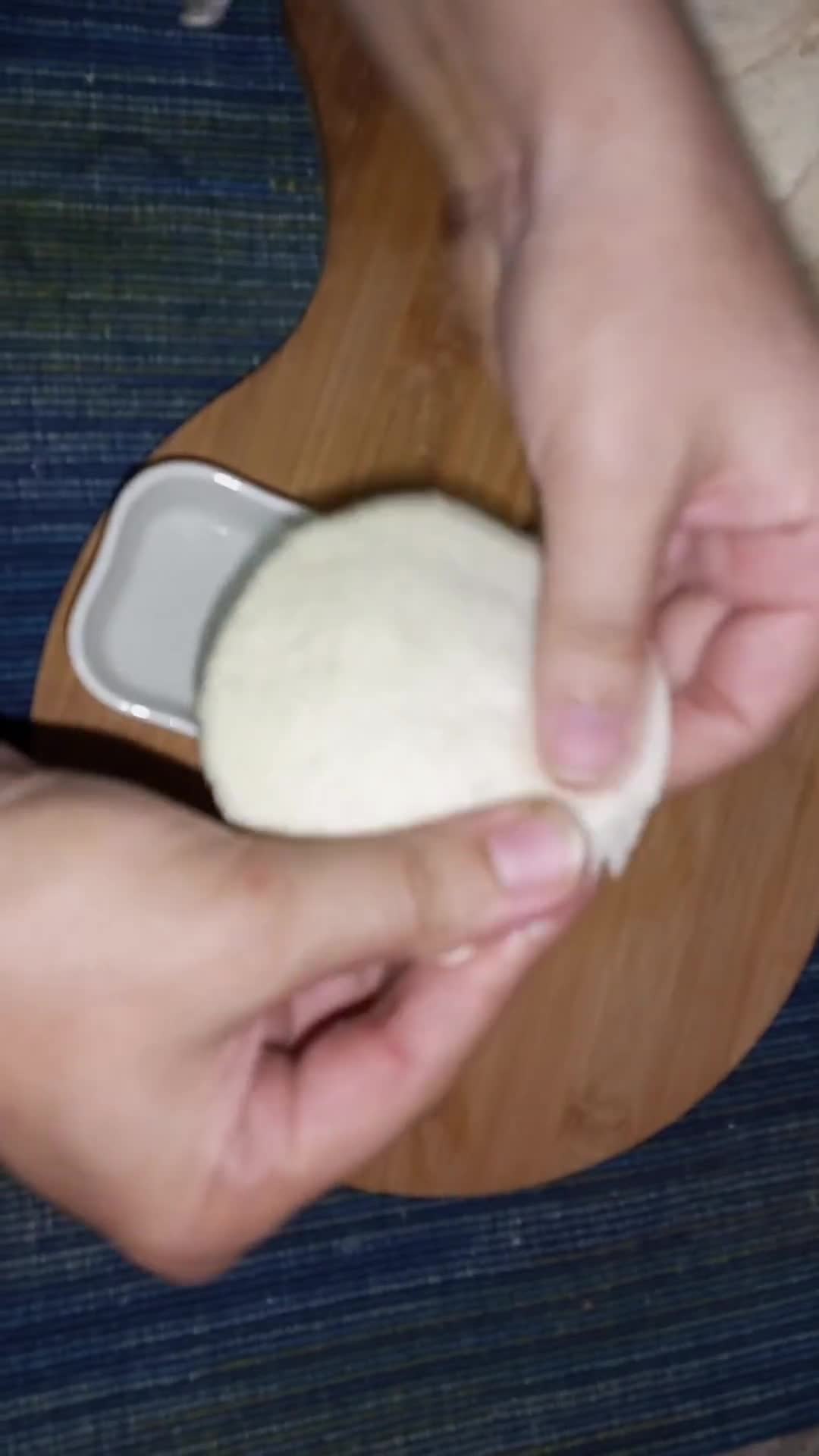 A picture of step 5 of Bread Pockets 🤤🥙.