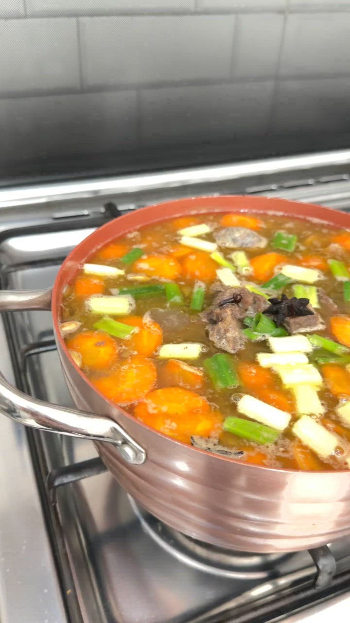 Foto langkah ke 5 dari resep Sop Tulang Leher Sapi.
