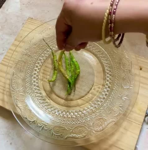ख़स्ता आलू कचौड़ी(khasta aloo kachodi recipe in hindi) रेसिपी चरण 15 फोटो