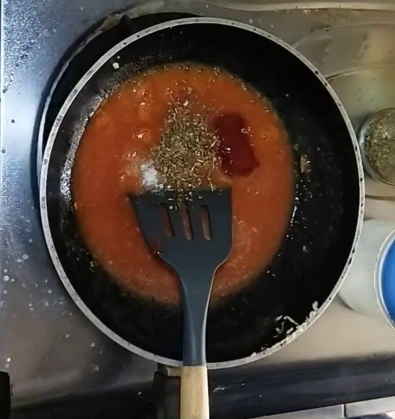 Foto langkah ke 3 dari resep Pizza Jamur.