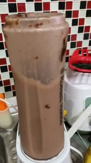Foto langkah ke 1 dari resep Milo Dinosaur.