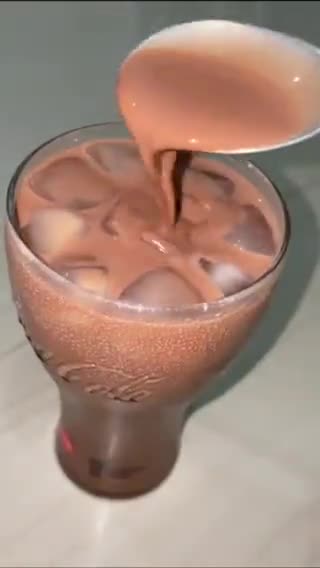Foto langkah ke 2 dari resep Es Coklat Viral.
