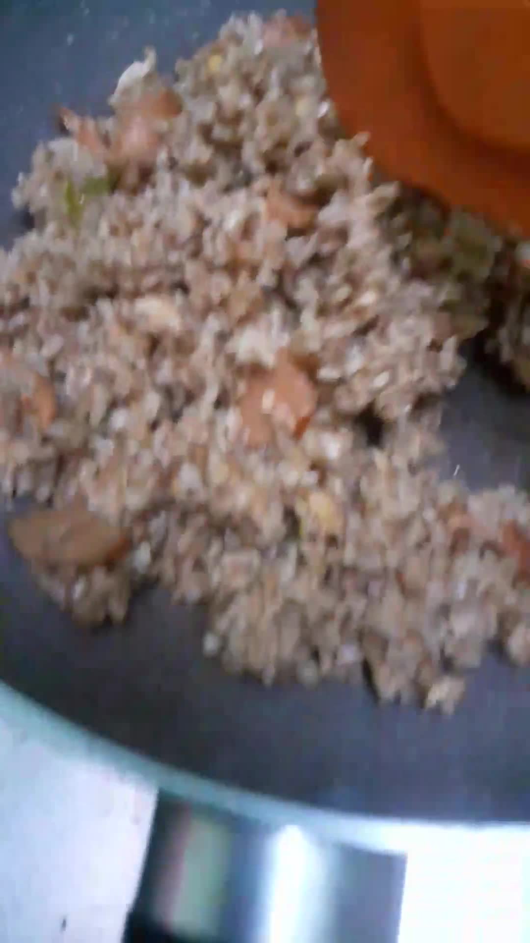 Foto langkah ke 3 dari resep Nasi goreng bumbu rendang.
