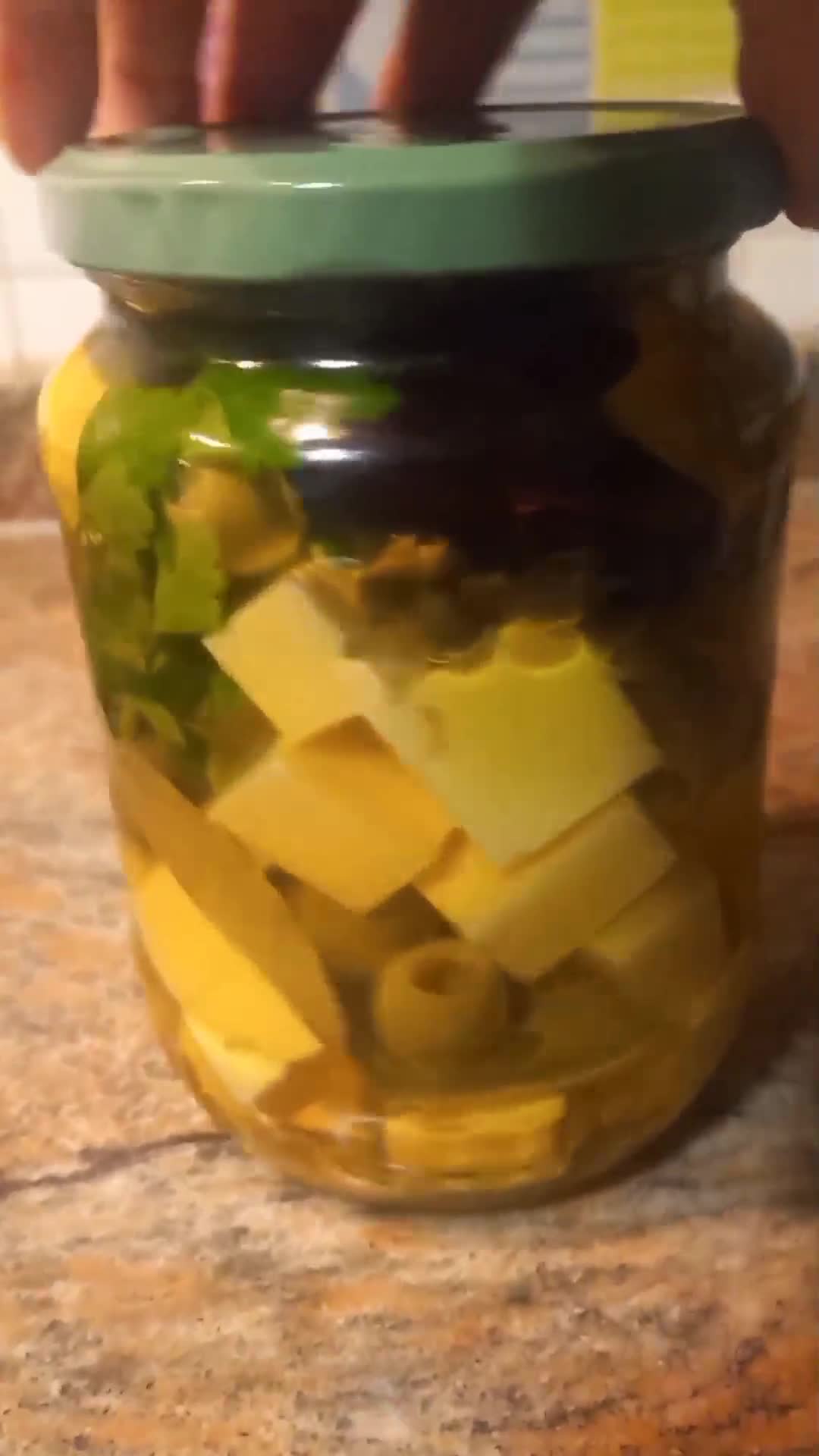 Foto del paso 2 de la receta: Queso en conserva 🧀