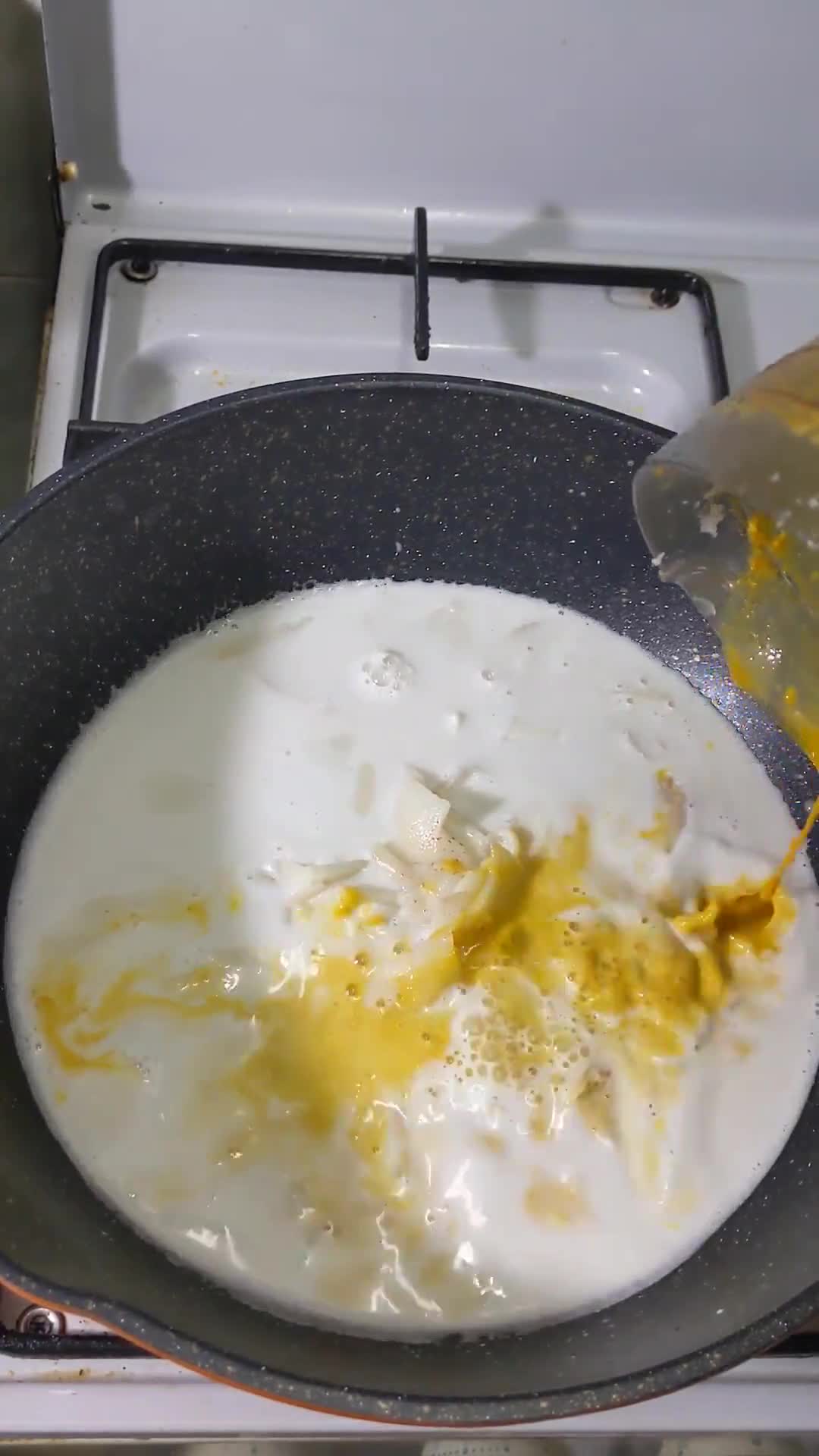 Gambar langkah 1 resipi Rebung masak Lemak Cili Api + ikan salai.