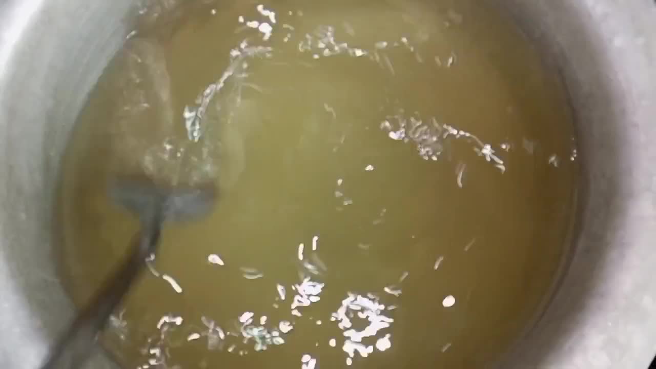 A picture of step 1 of Suji Ka Halwa💛🤤.