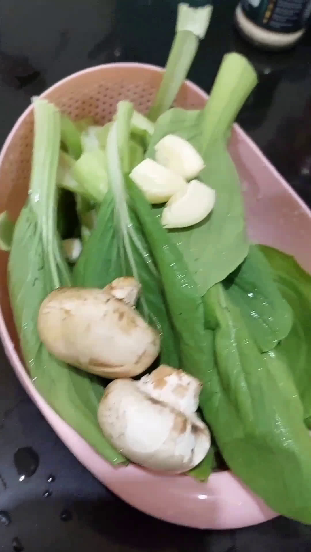 Foto langkah ke 1 dari resep 207. Tumis Bokchoy + jamur Champignon.