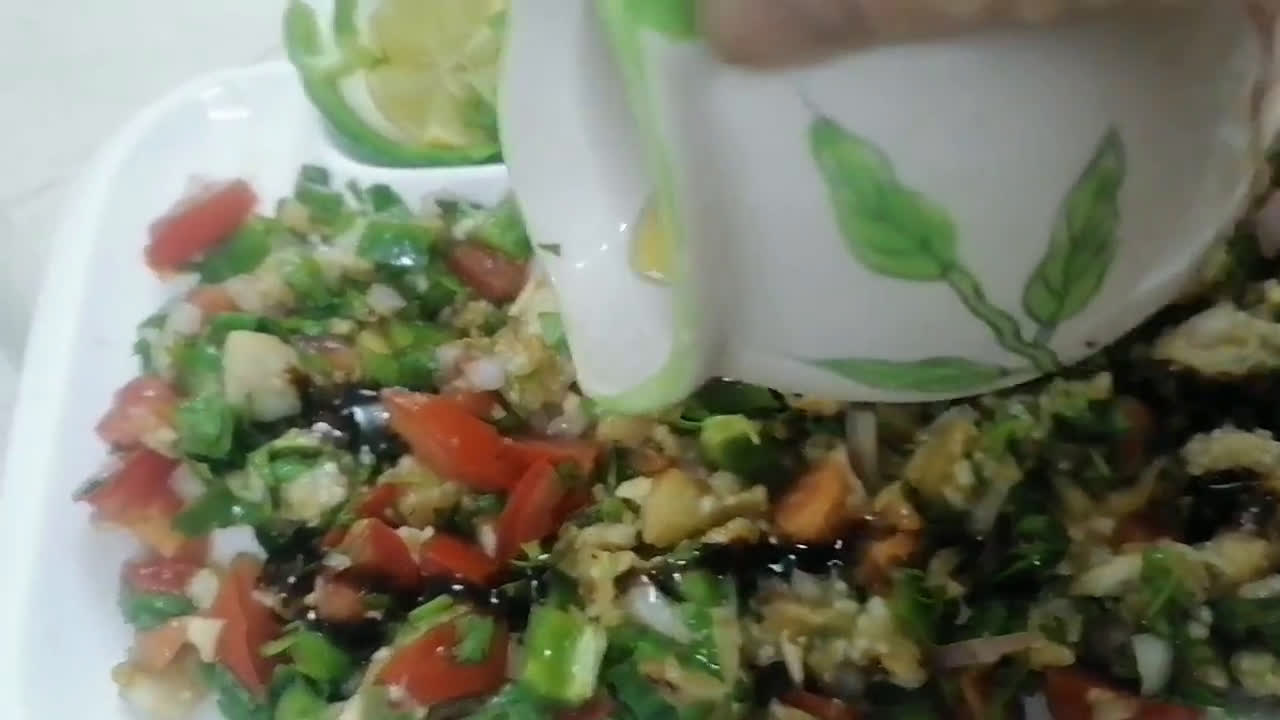 صورة لخطوة 3 من وصفة بابا غنوج سلطة الباذنجان