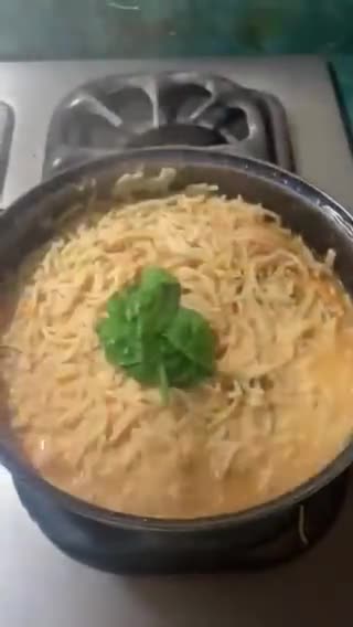 Foto del paso 3 de la receta: Pasta con crema y salsas de tomate 🍅 a la @jauregrill