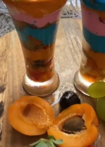 Une image de l'étape 7 de 🍧Verrines fruits 🍑🥝🫐de saison 🍒🍓🍇.