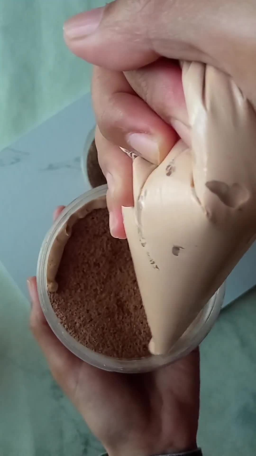 Foto langkah ke 10 dari resep Chocolate Milk Bath Cake (Dessert Box Tanpa Terigu).