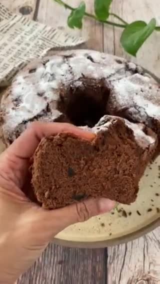 Foto langkah ke 16 dari resep Chocolate Chiffon Cake.