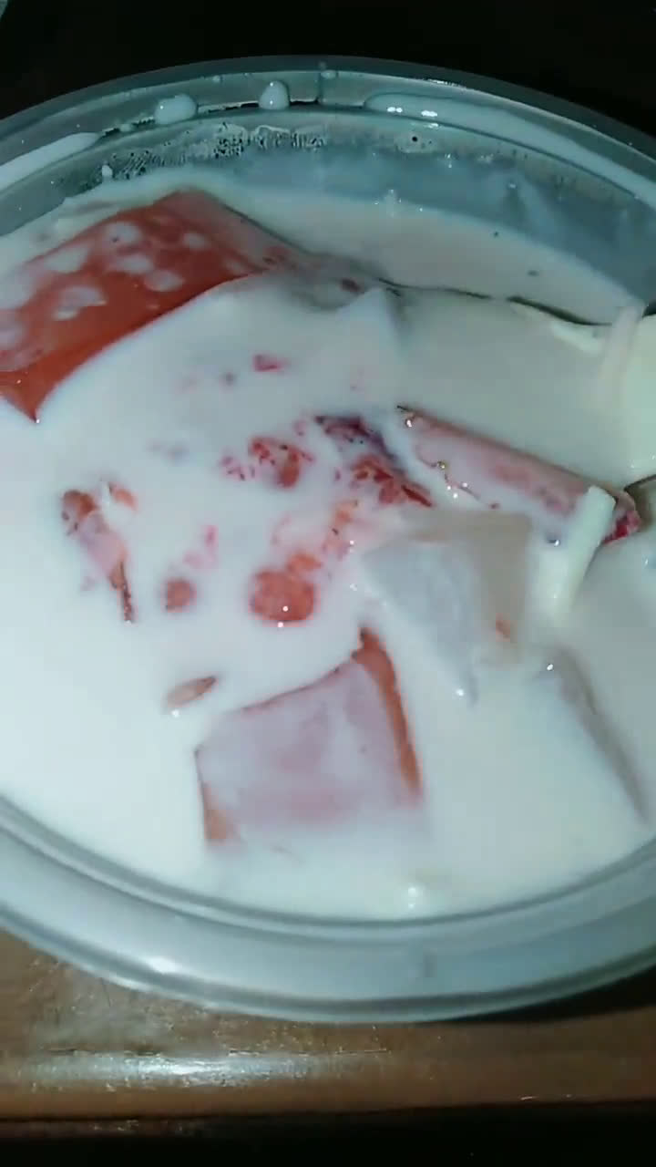 Foto langkah ke 6 dari resep Strawberry milk cheese creamy.