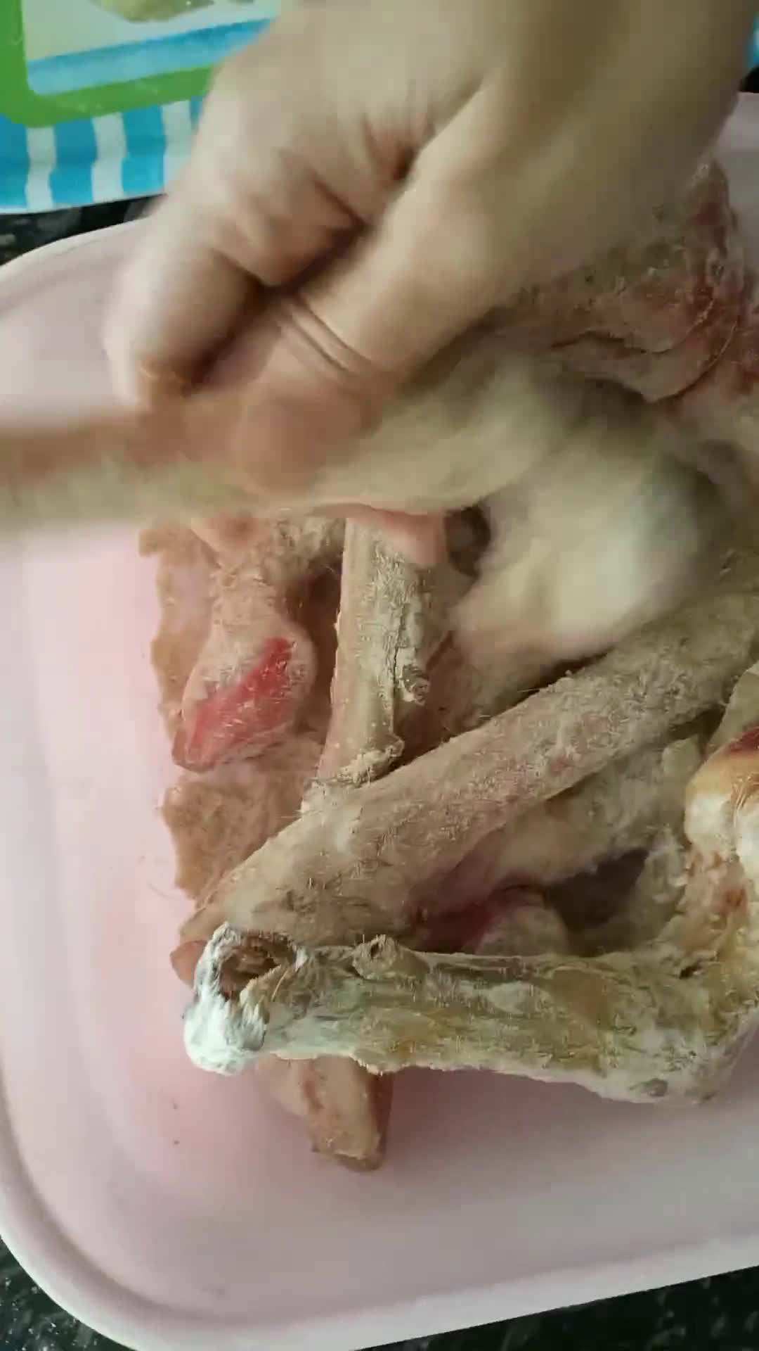 A picture of step 3 of How to clean goat trotters | بکرے پاے سے بال صاف کرنے کا طریقہ.