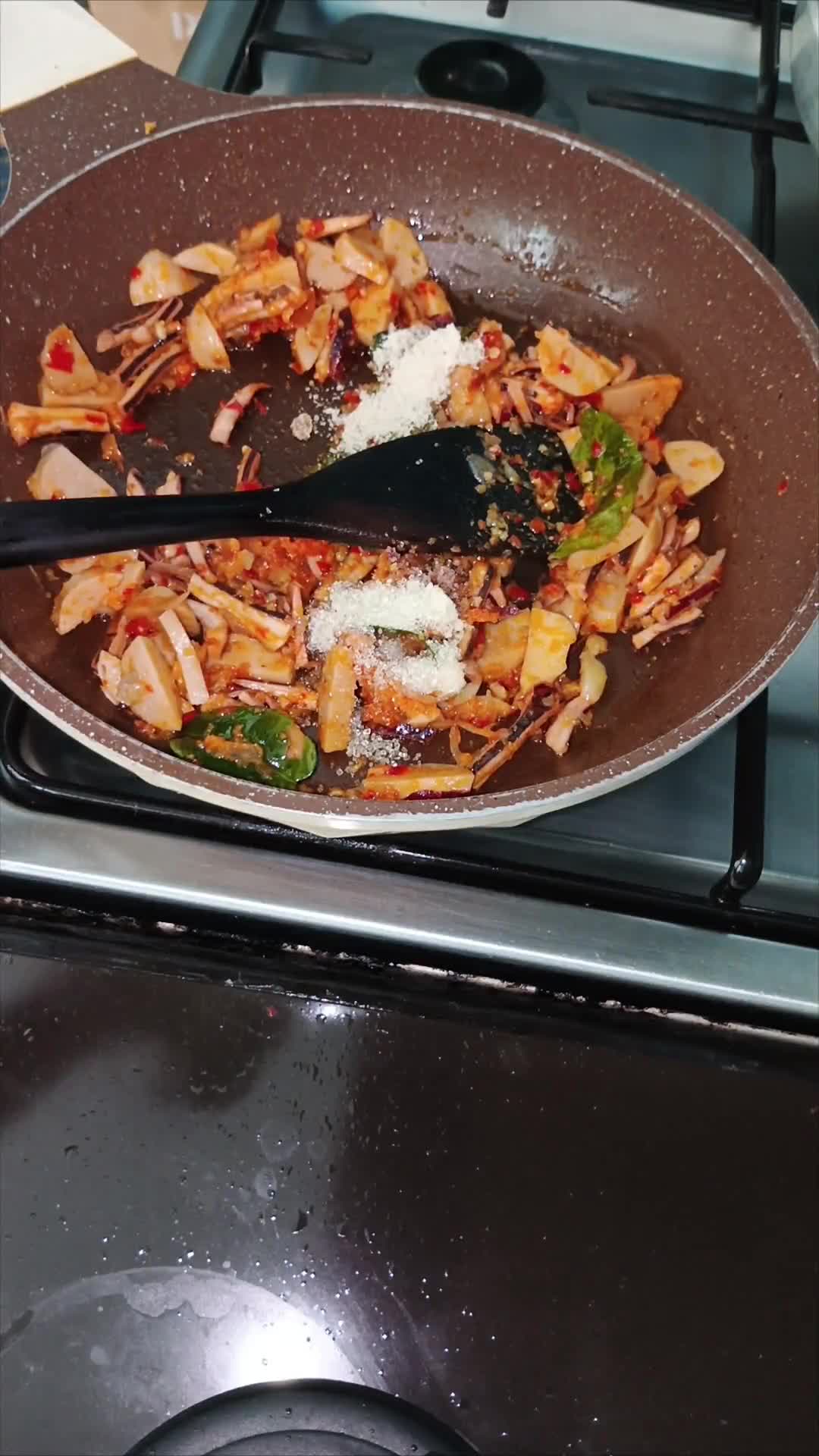 Foto langkah ke 4 dari resep Balado Cumi Bakso.