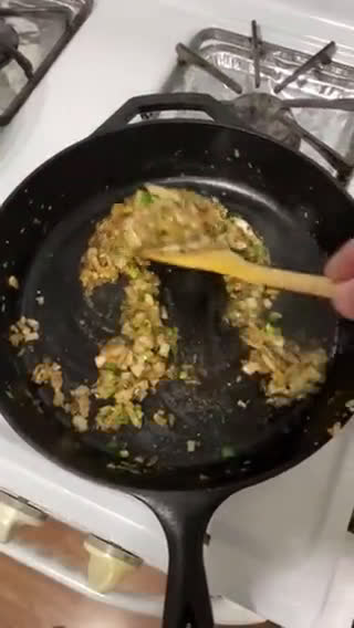 A picture of step 2 of Egg Nest.