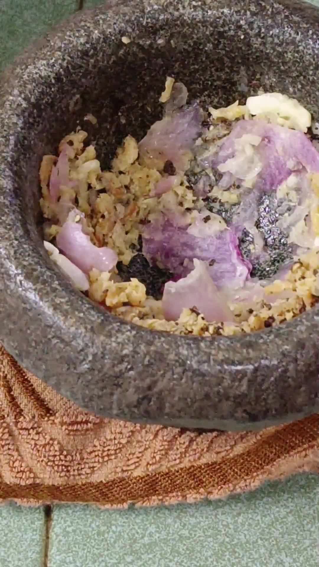 Gambar langkah 1 resipi Labu Air Masak Lemak Udang Kering.
