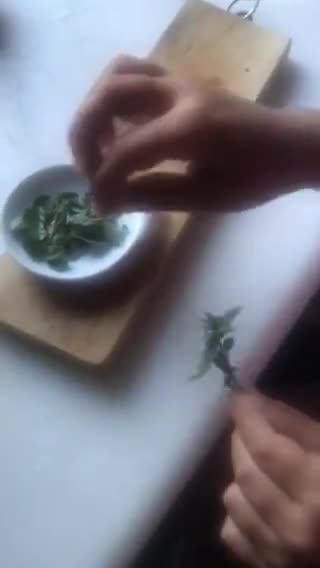 Foto del paso 2 de la receta: Salchichas con tomate y huevo
