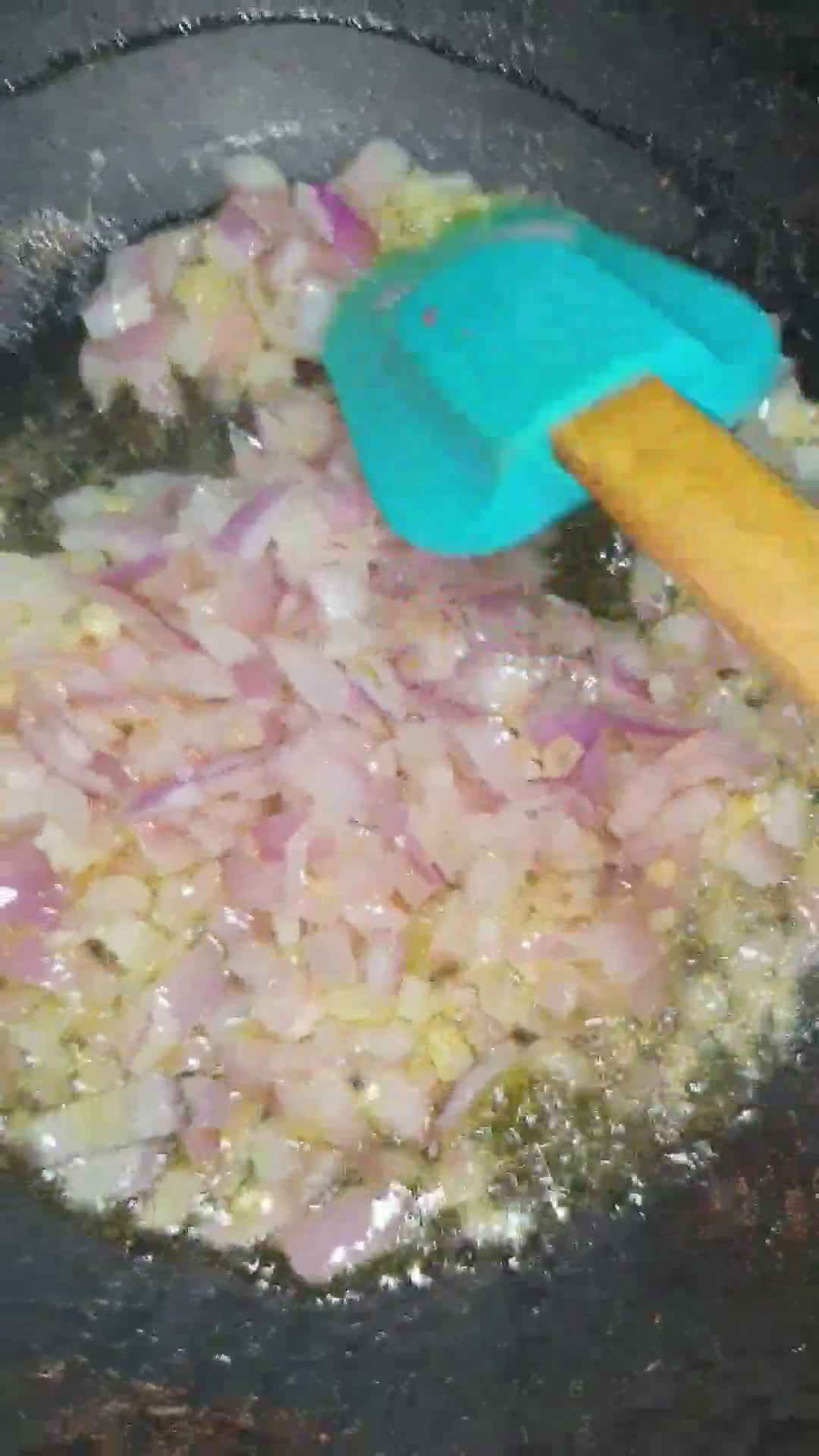 A picture of step 1 of Leftover macaroni spaghetti in tomato creamy sauce.