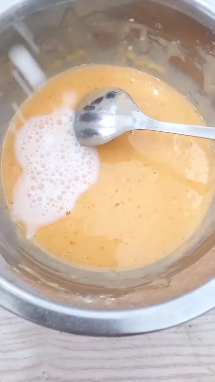 Foto langkah ke 3 dari resep Dorayaki Isi Coklat.