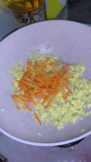 Foto langkah ke 3 dari resep Orak arik sayur telur.
