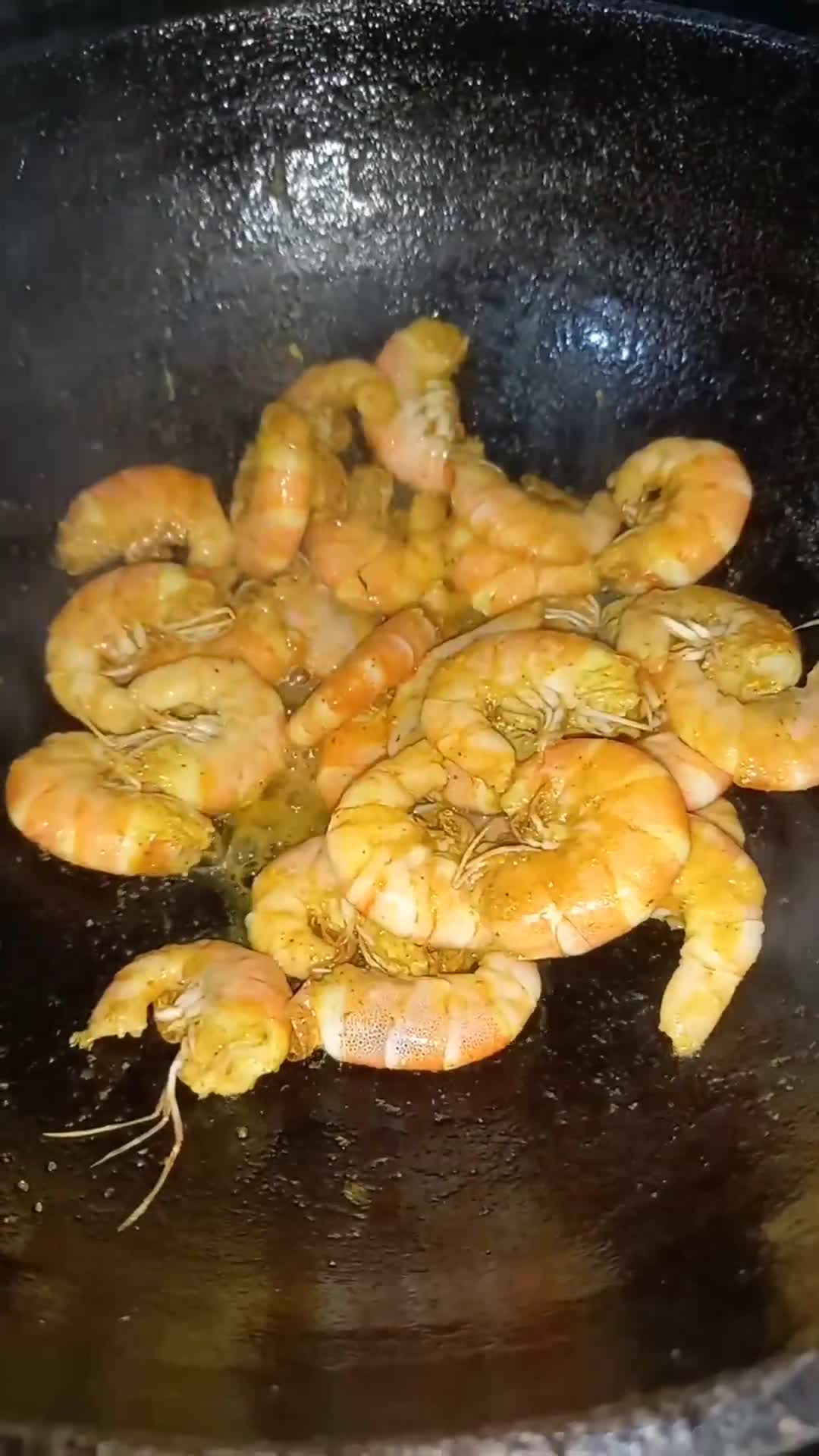 পটল ও আলু দিয়ে চিংড়ি মাছের ঝোল(potol o aloo diye chingri macher jhol recipe in Bengali) রেসিপি ধাপ - 1 ছবি
