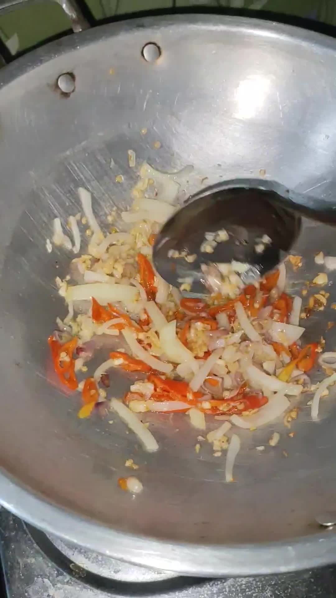 Foto langkah ke 4 dari resep Buncis ayam saus tiram.