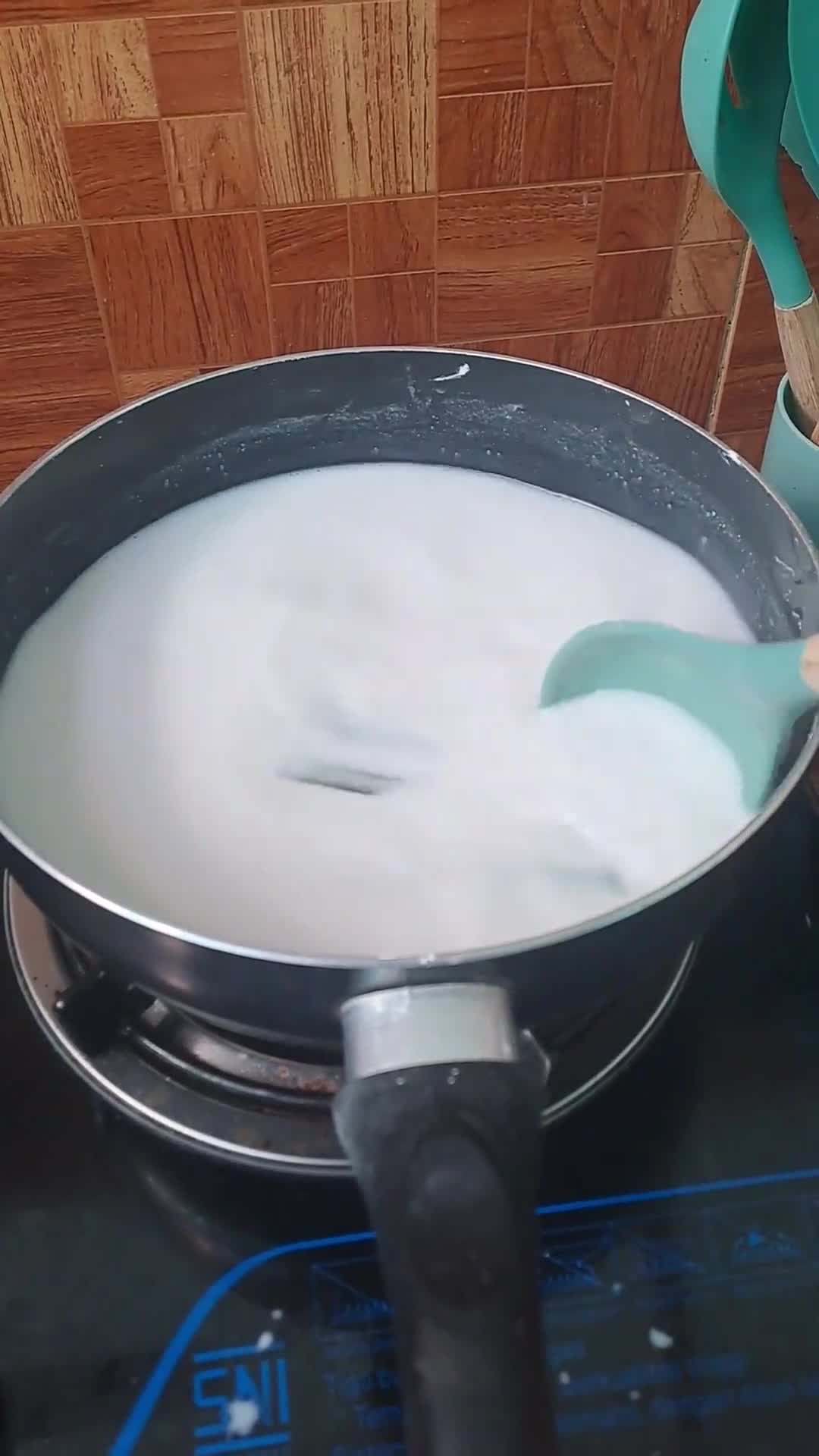 Foto langkah ke 2 dari resep Bubur Sumsum / Jenang sumsum.
