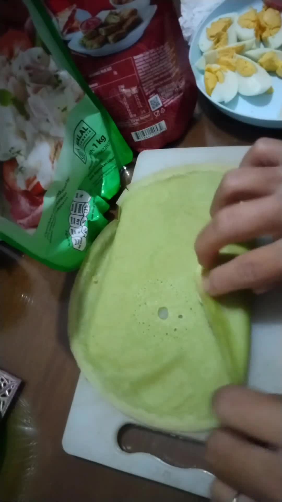 Foto langkah ke 6 dari resep Green Risol Mayo.