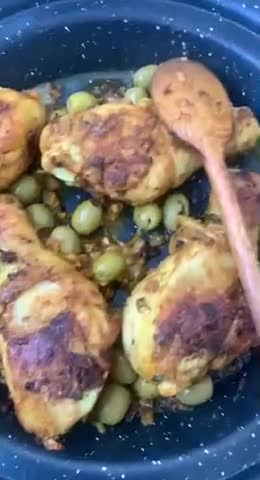 Une image de l'étape 2 de Tajine poulet olive.