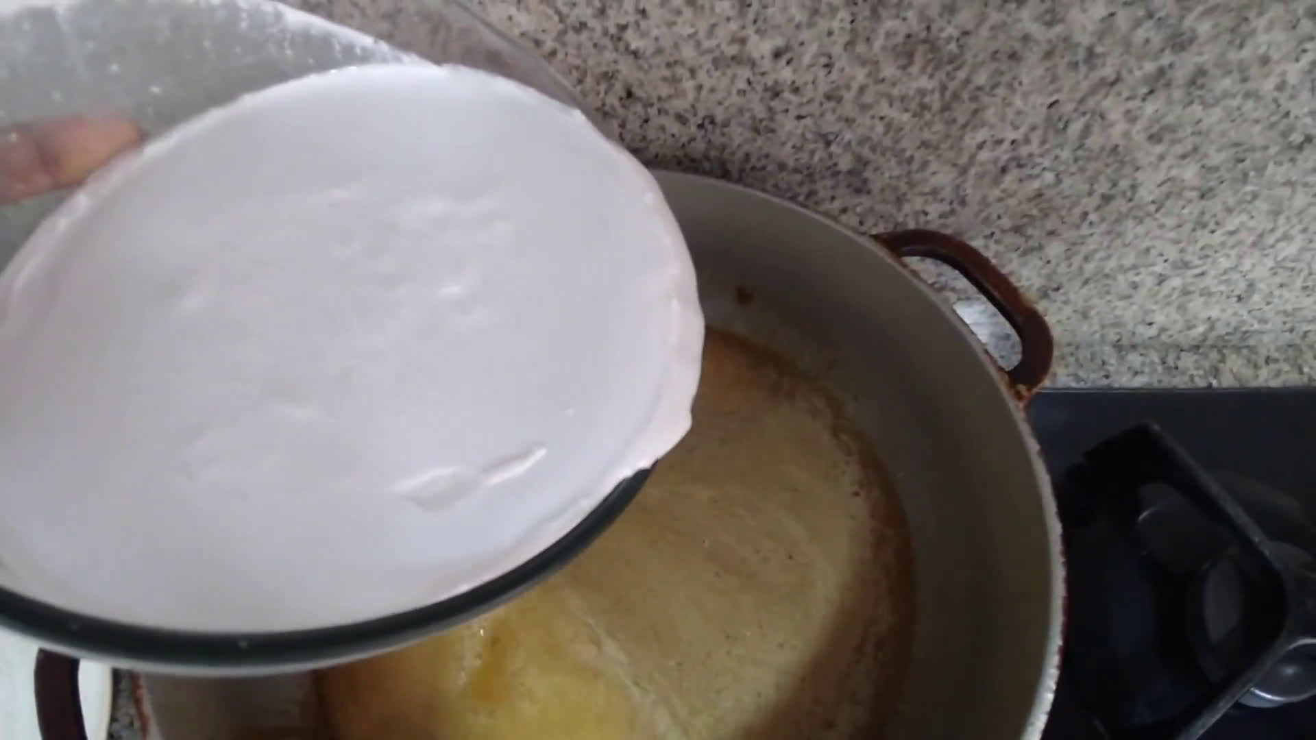 Foto del paso 5 de la receta: Arroz de coco con Mojarra frita 🤤