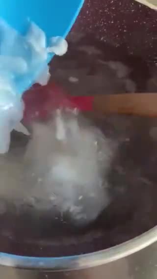 Gambar langkah 2 resipi Jelly Kelapa.