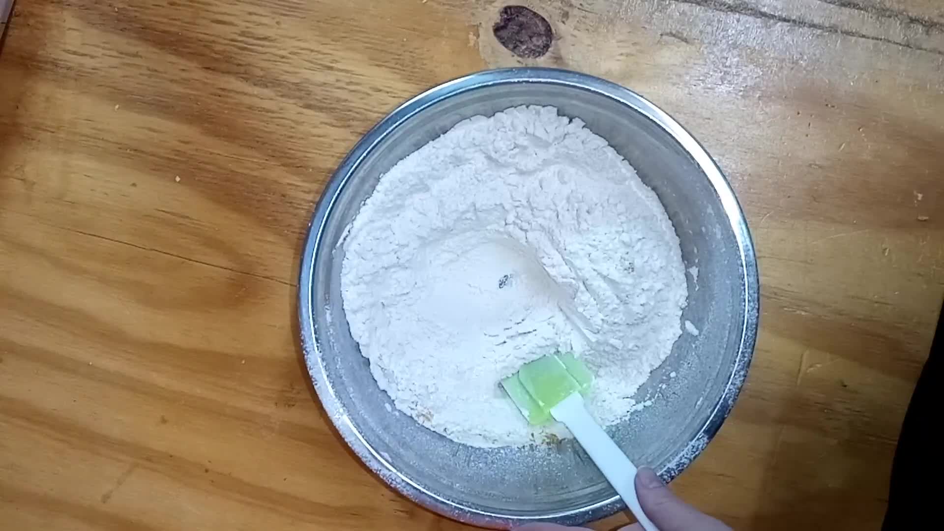 Foto del paso 3 de la receta: Torta 80 golpes con levadura seca