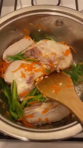 Foto del paso 2 de la receta: Cazuela de pechuga - Pollo🍗