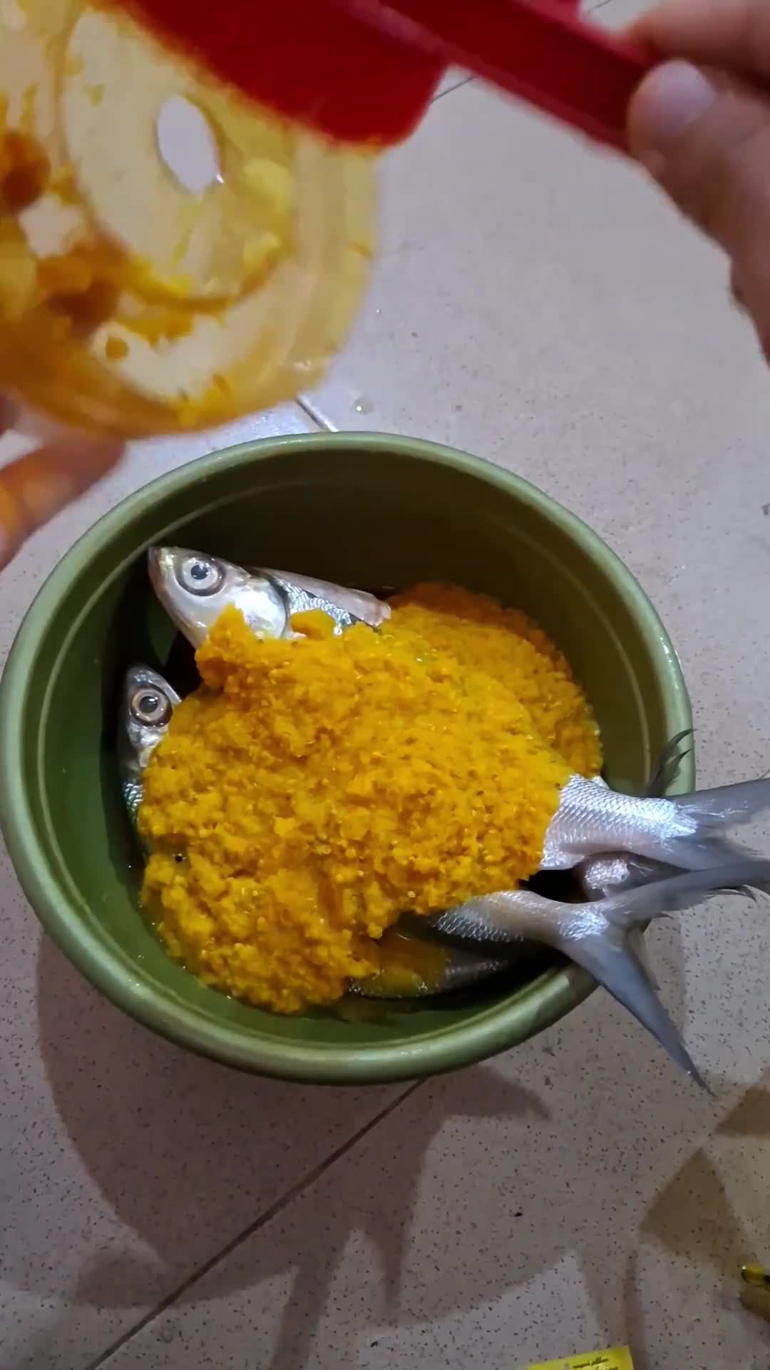 Foto langkah ke 2 dari resep Bandeng presto (mealprep menu sahur).