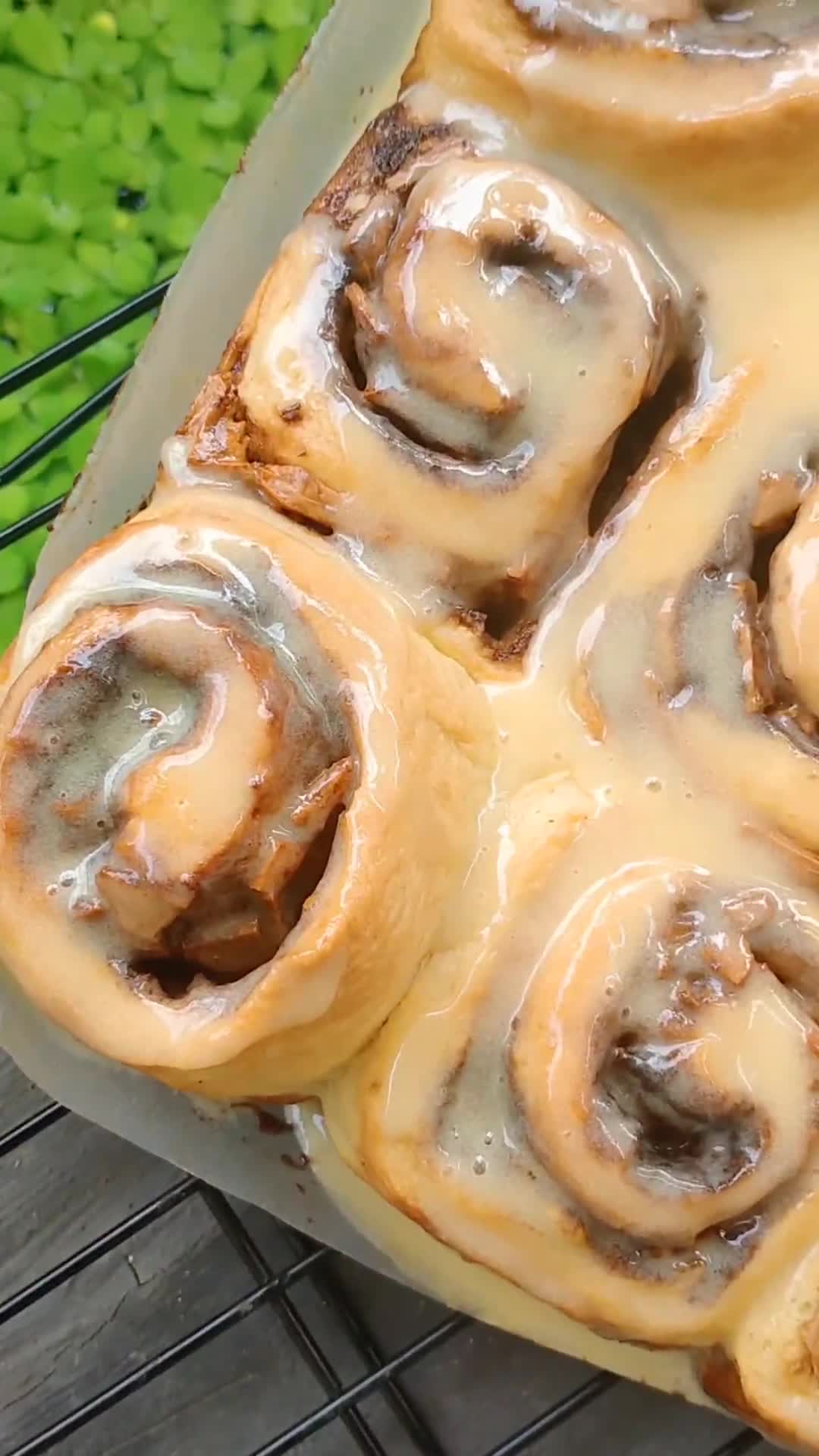 Foto langkah ke 9 dari resep Hungarian Chocolate Roll.