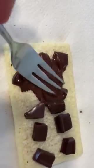Foto del paso 3 de la receta: Quita antojo de chocolate rápido al microondas