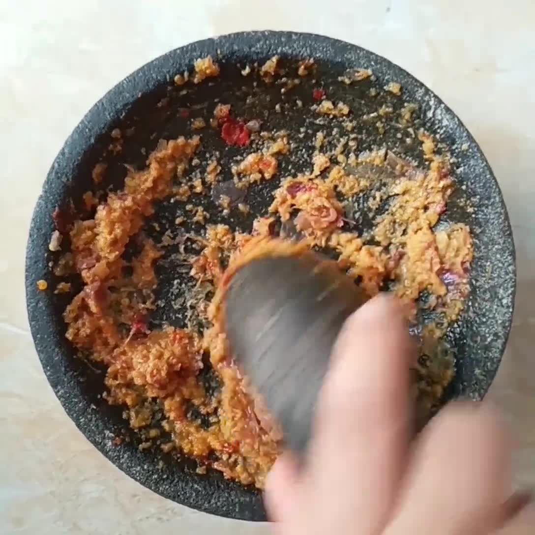 Foto langkah ke 1 dari resep Tumis Sawi Bumbu Kencur.